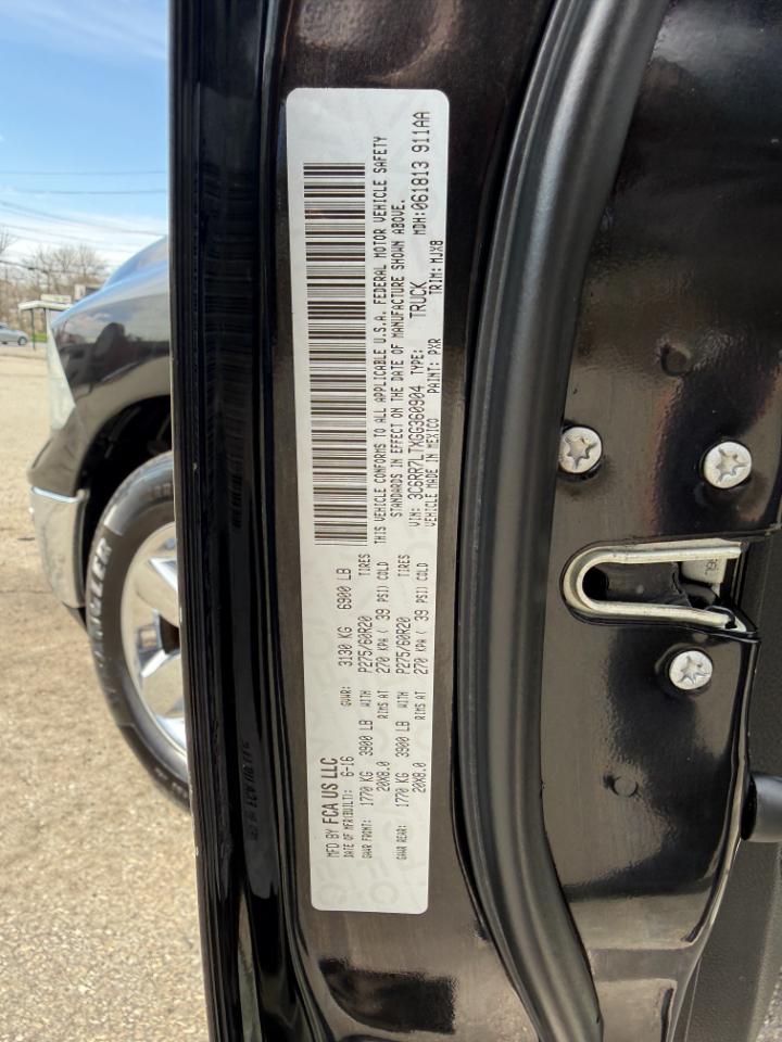 RAM 1500 Big Horn Crew Cab 4WD 2016