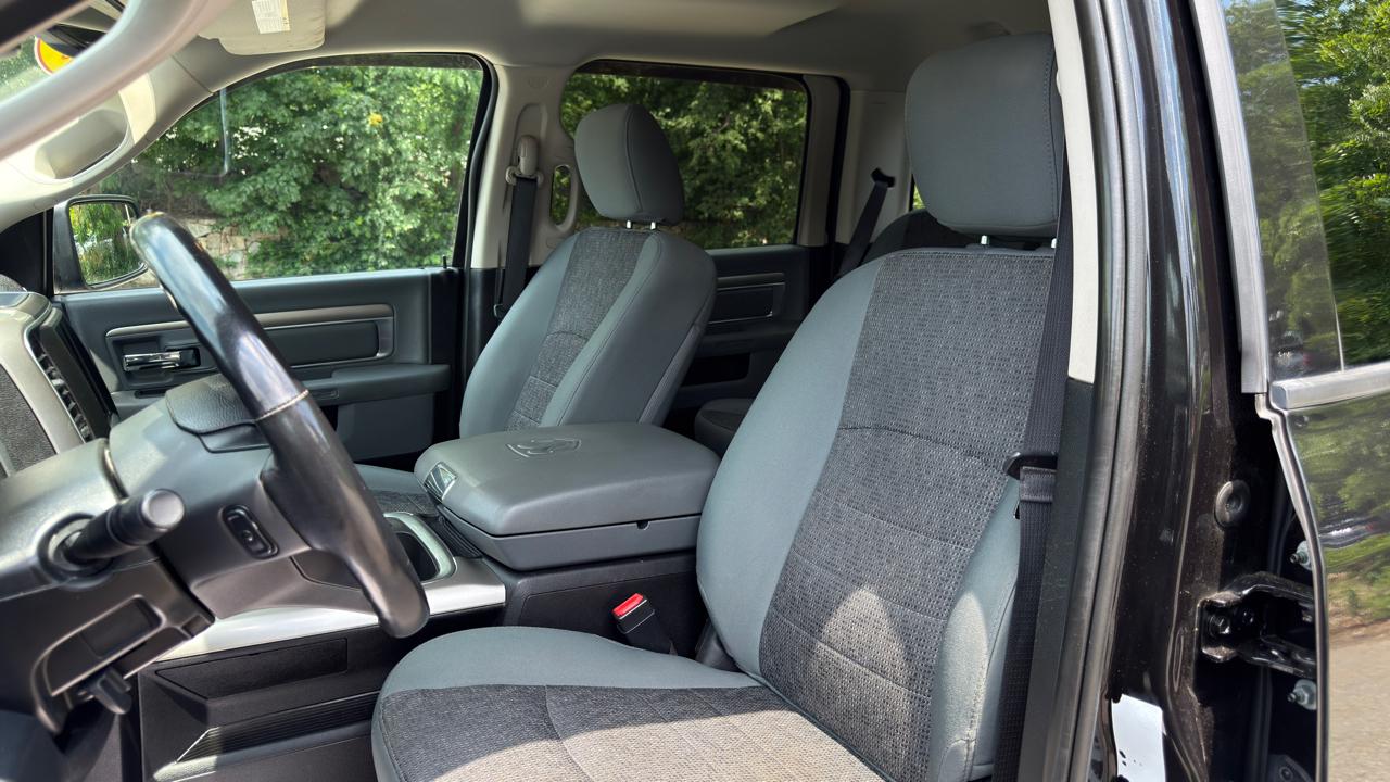 2016 RAM Ram 1500 Pickup Big Horn - Photo 35