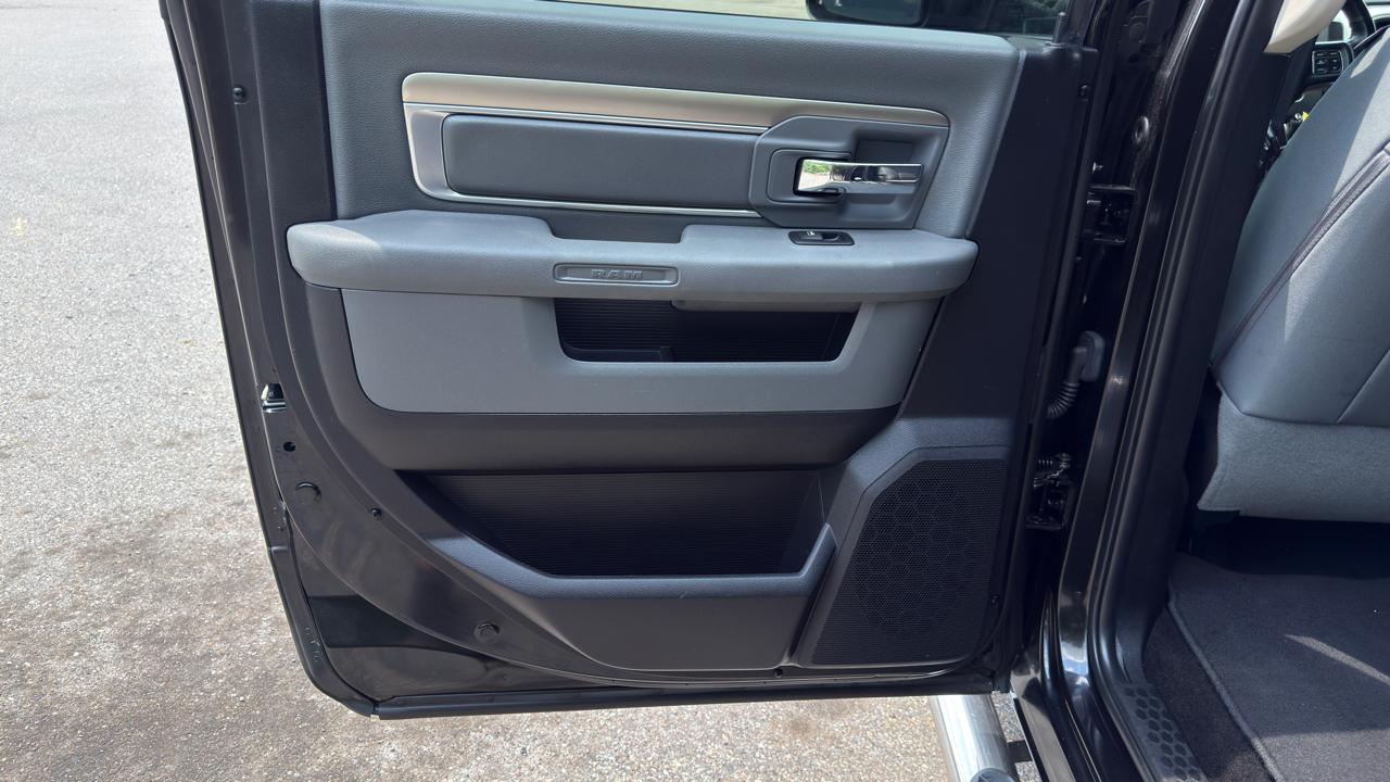 2016 RAM Ram 1500 Pickup Big Horn - Photo 40