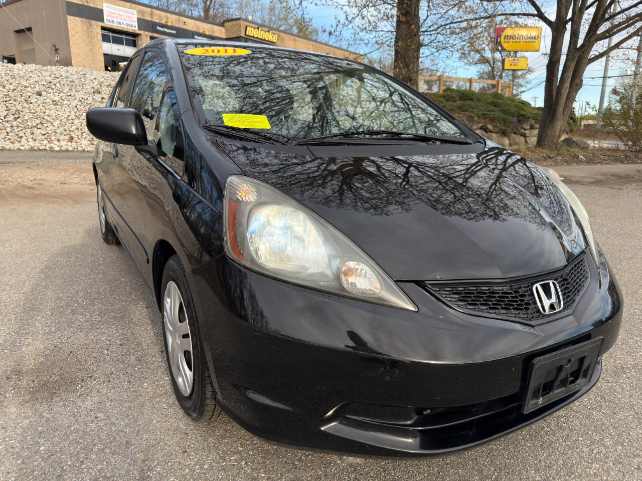 Honda Fit 5-Speed AT 2011