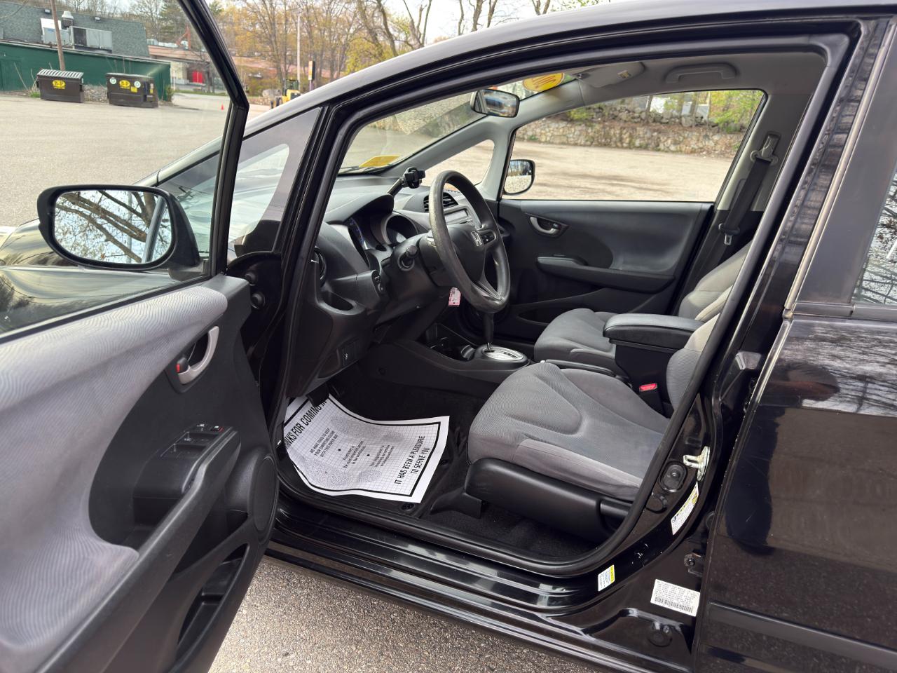 Honda Fit 5-Speed AT 2011