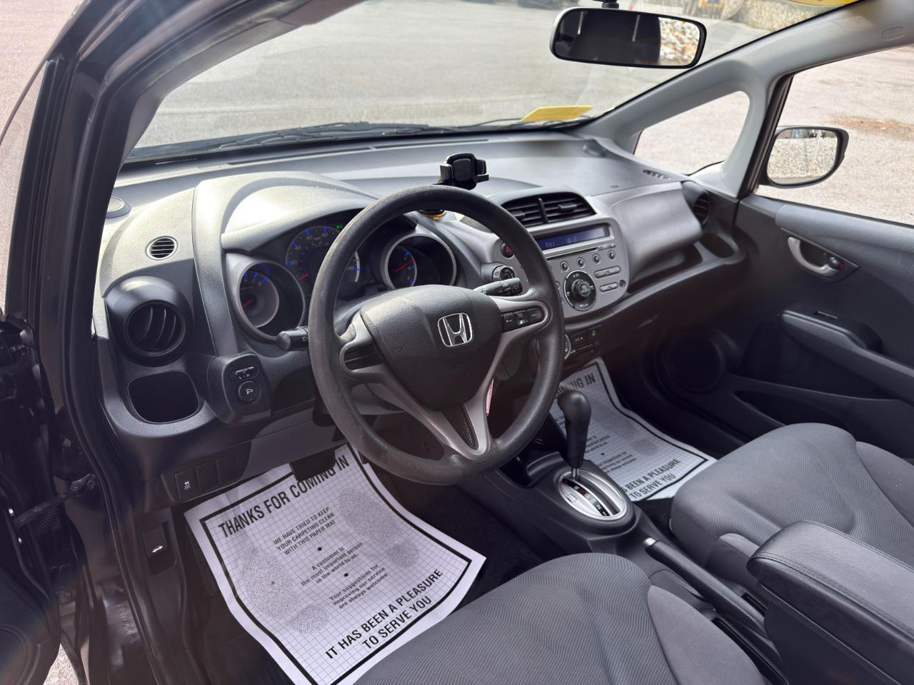 Honda Fit 5-Speed AT 2011