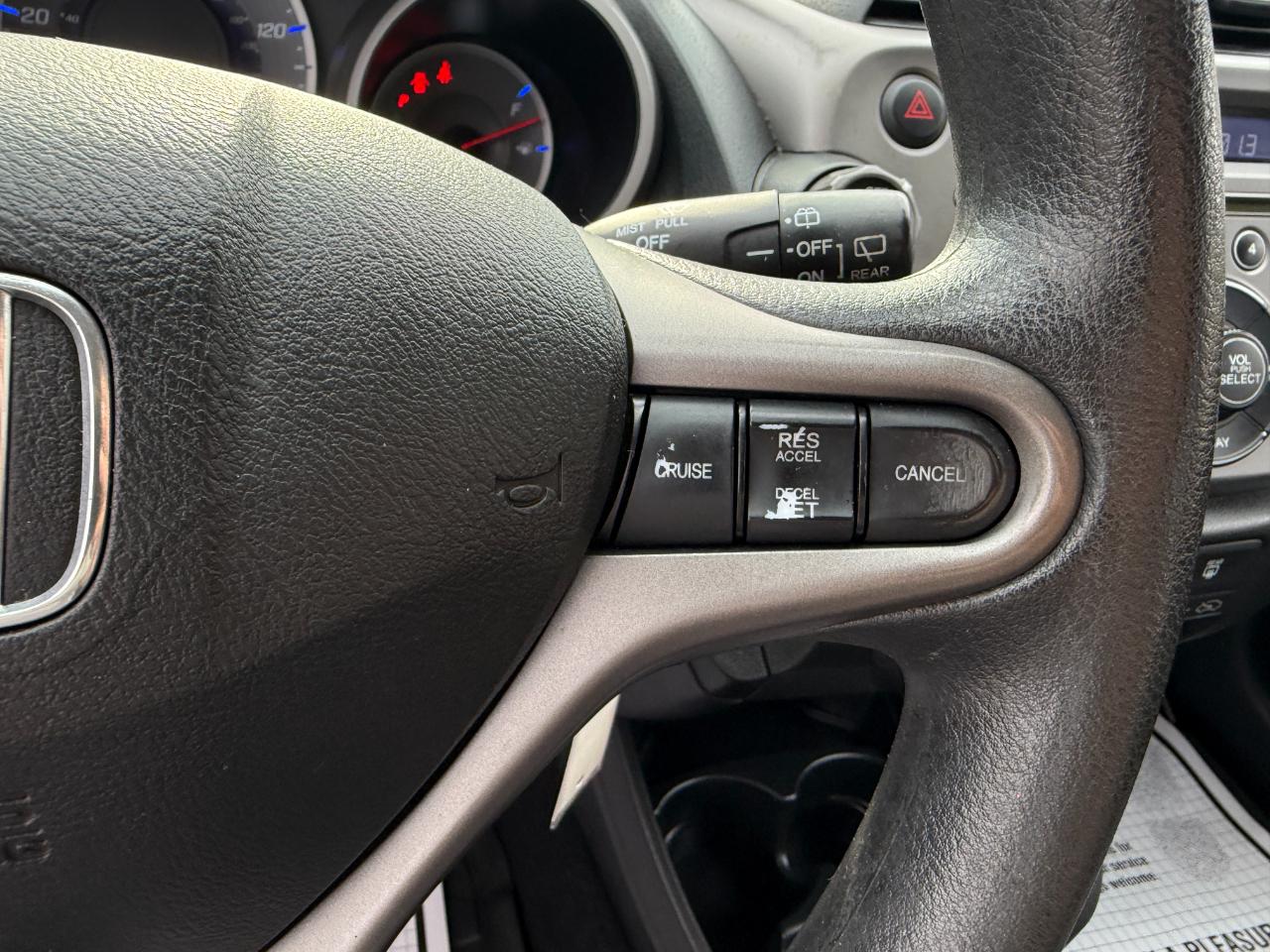 Honda Fit 5-Speed AT 2011