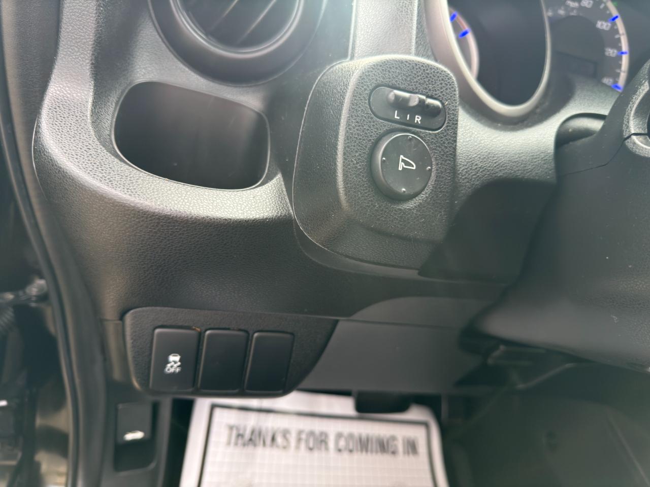 Honda Fit 5-Speed AT 2011