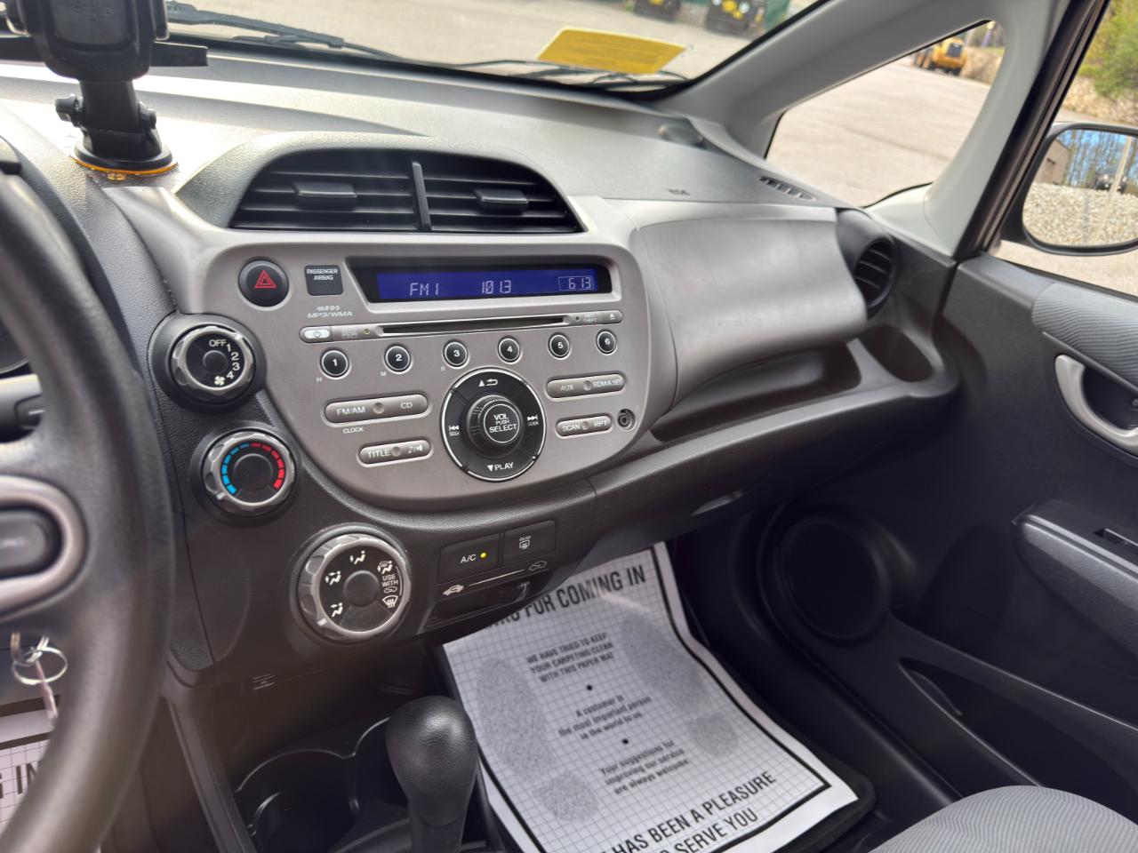 Honda Fit 5-Speed AT 2011