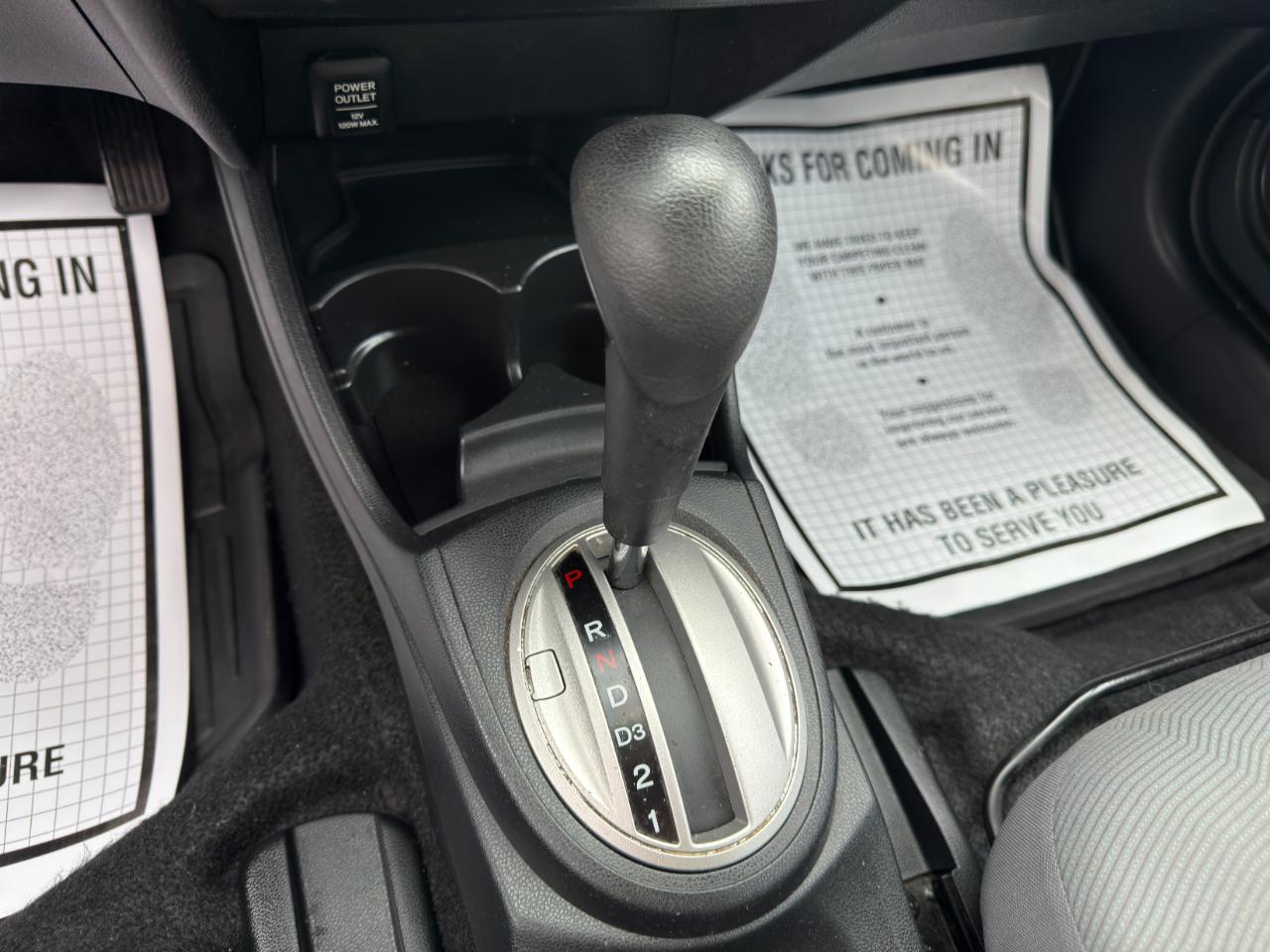 Honda Fit 5-Speed AT 2011
