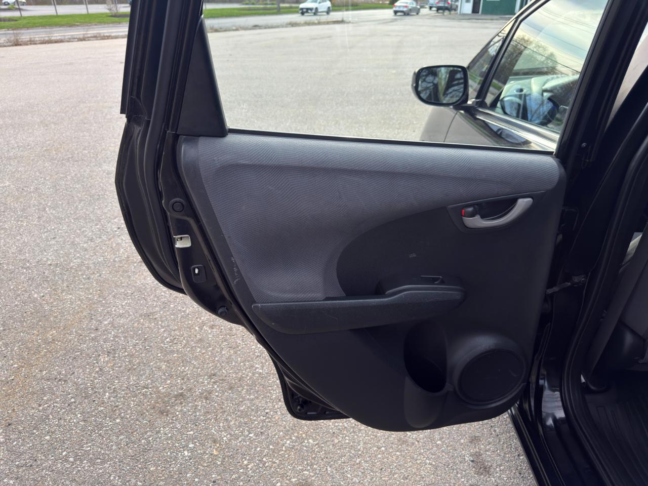 Honda Fit 5-Speed AT 2011
