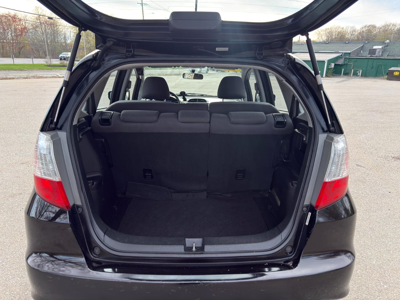 Honda Fit 5-Speed AT 2011