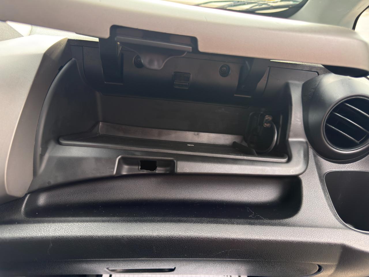 Honda Fit 5-Speed AT 2011