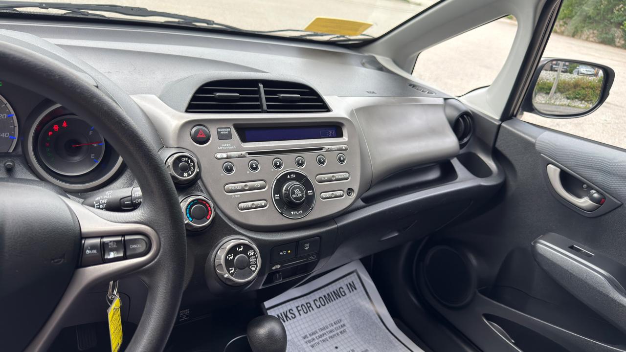 2011 Honda Fit Base - Photo 21
