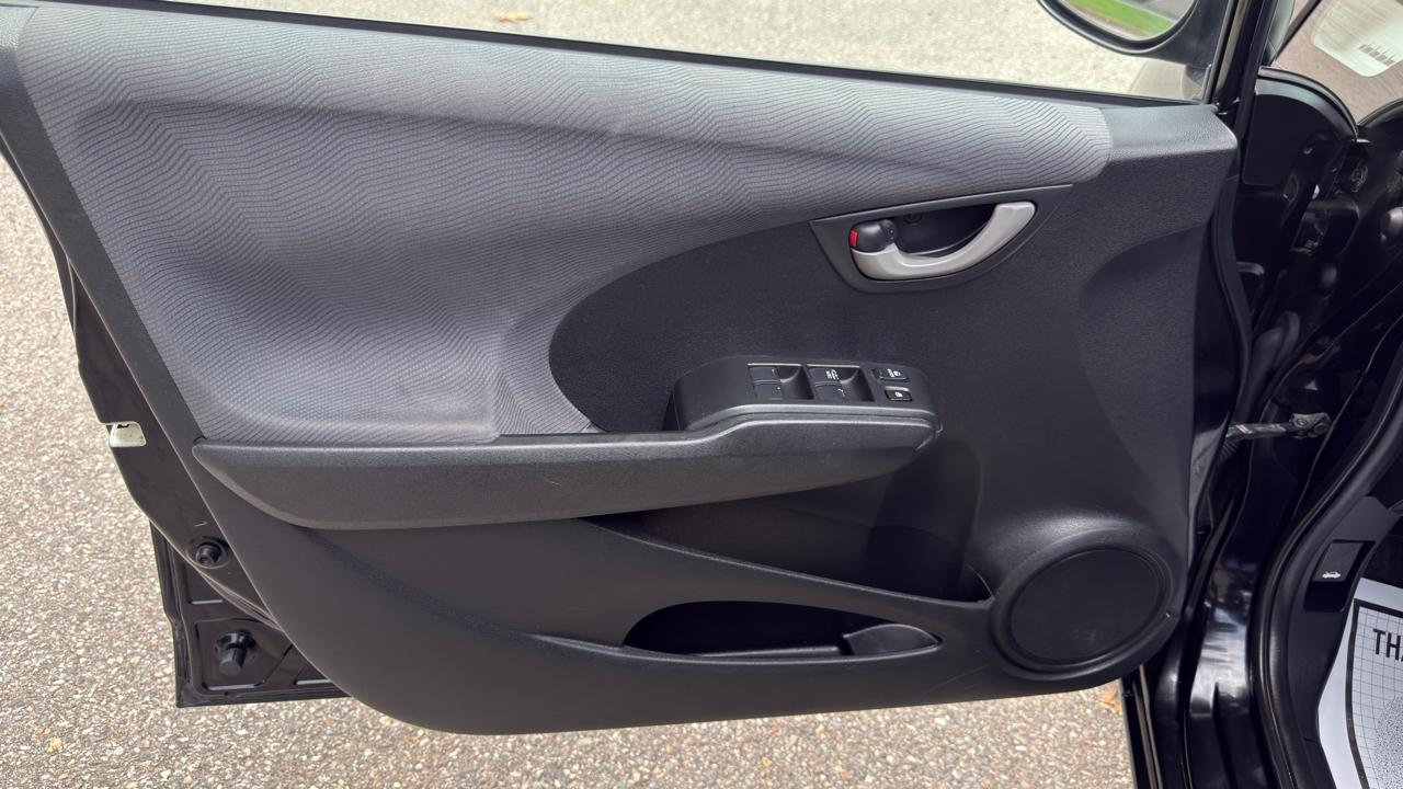 2011 Honda Fit Base - Photo 27