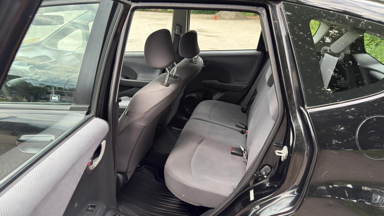 2011 Honda Fit Base - Photo 28