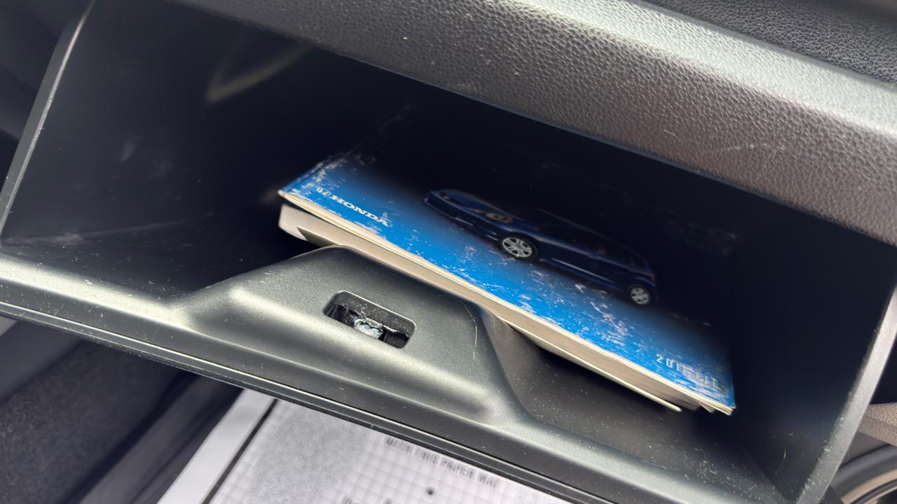 2011 Honda Fit Base - Photo 35