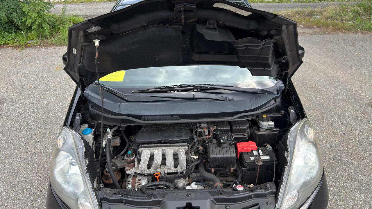2011 Honda Fit Base - Photo 38