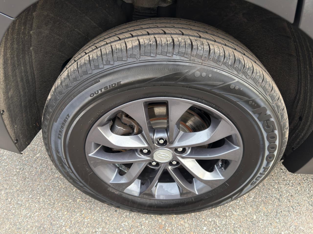 Hyundai Santa Fe SE 2.4 AWD 2020