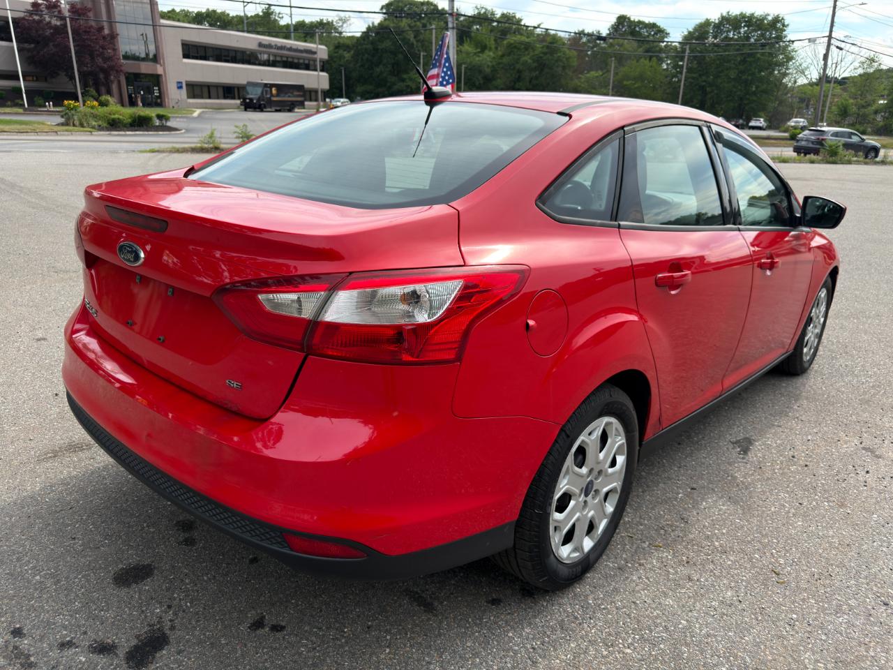 Ford Focus SE Sedan 2012