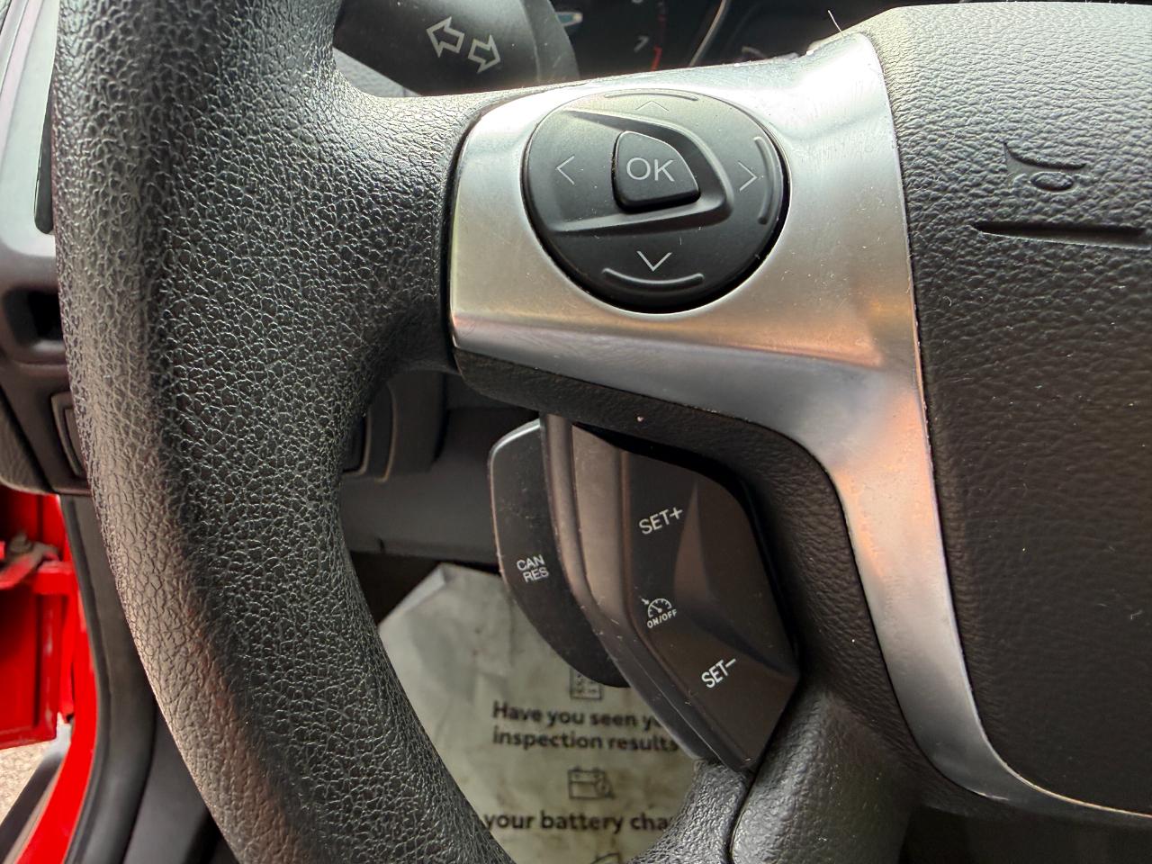 Ford Focus SE Sedan 2012