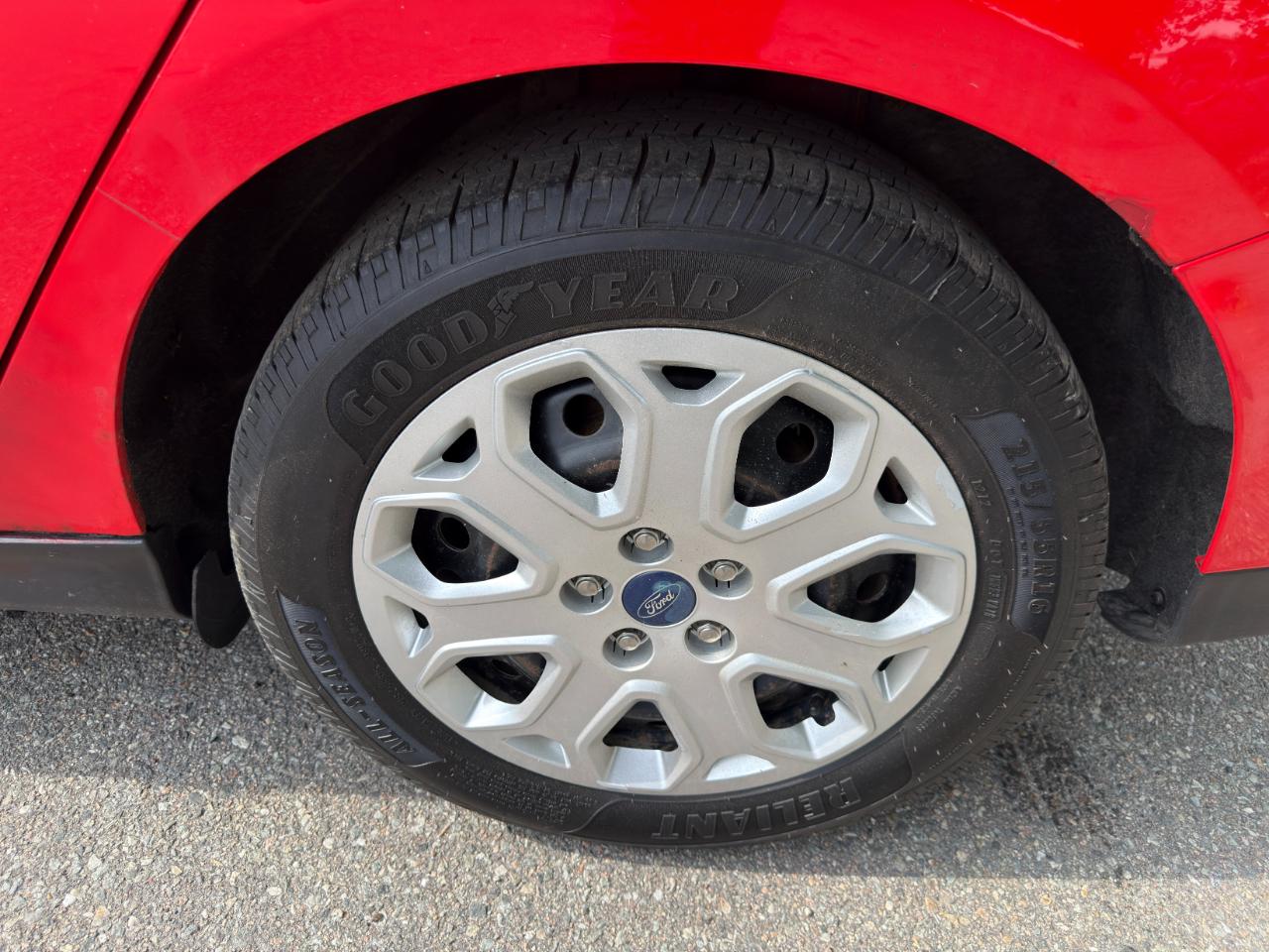 Ford Focus SE Sedan 2012
