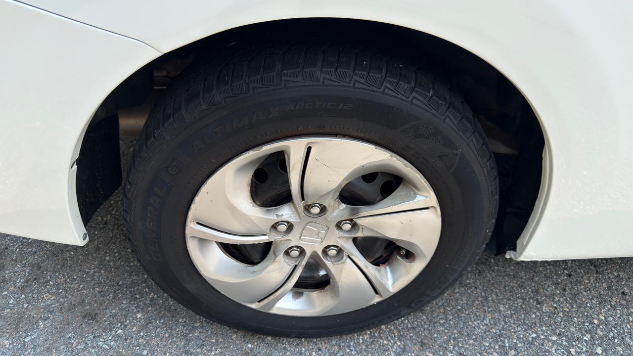 Honda Civic LX Coupe 5-Speed AT 2013