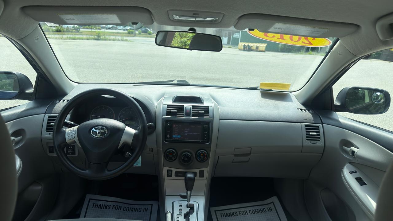 Toyota Corolla LE 2013