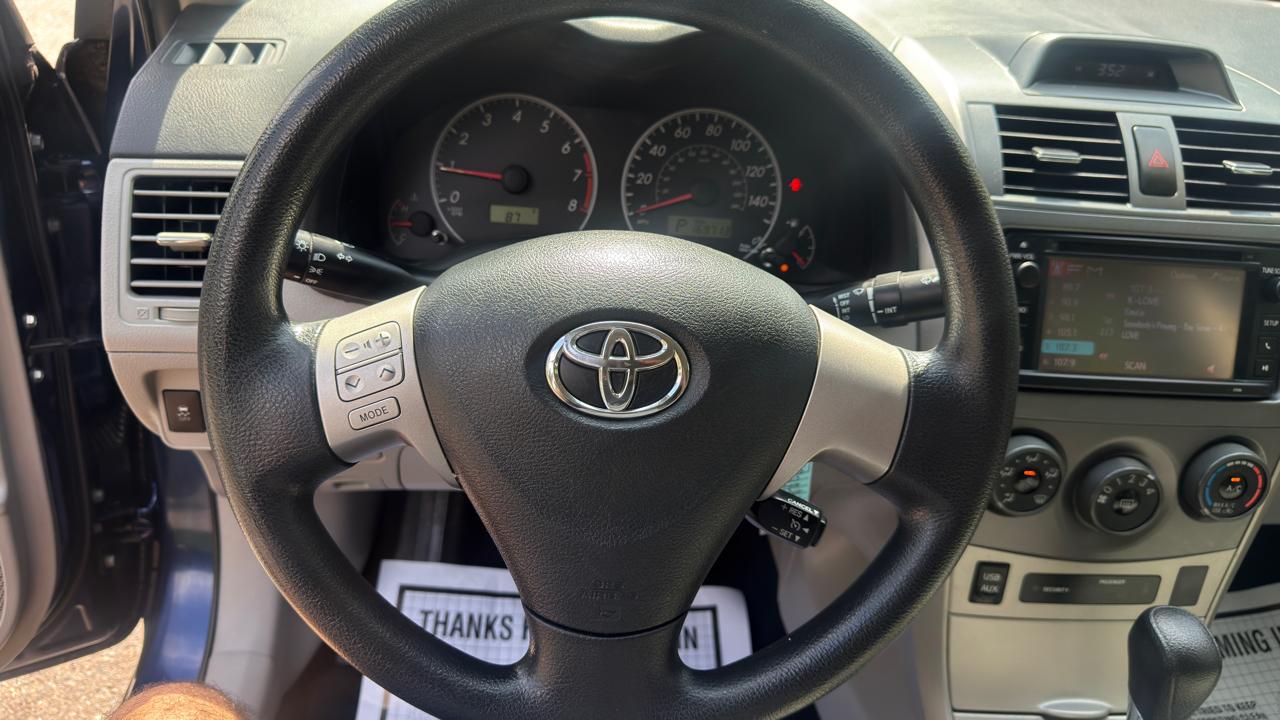 Toyota Corolla LE 2013