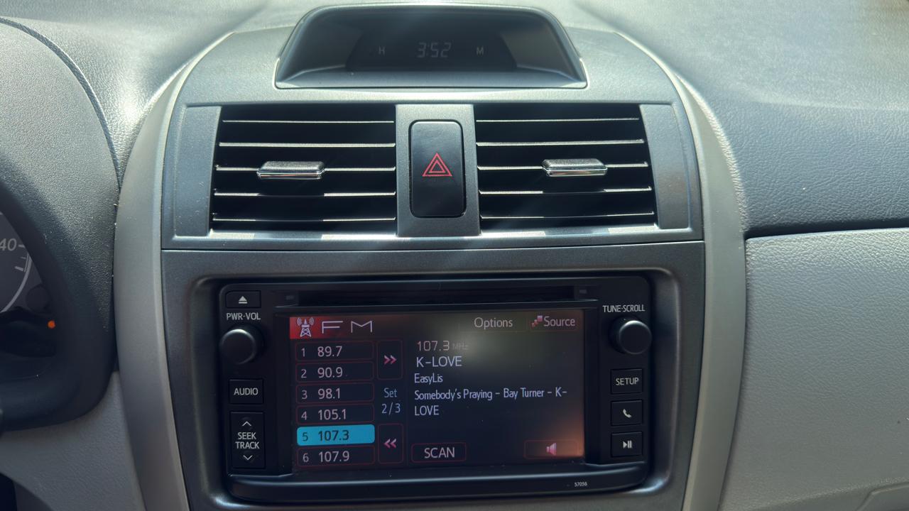 Toyota Corolla LE 2013