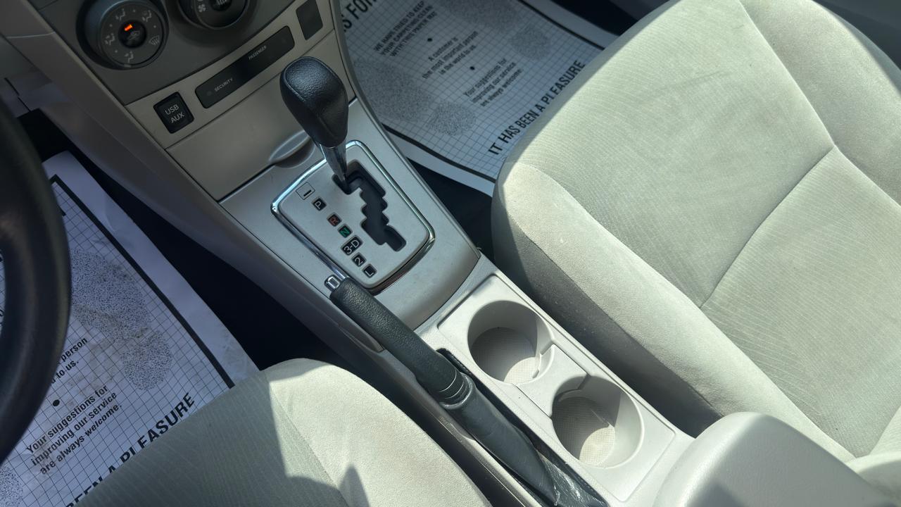 Toyota Corolla LE 2013