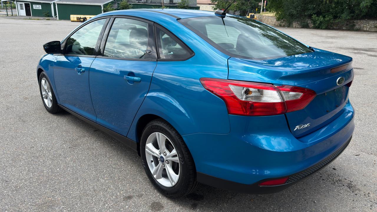 Ford Focus SE Sedan 2013