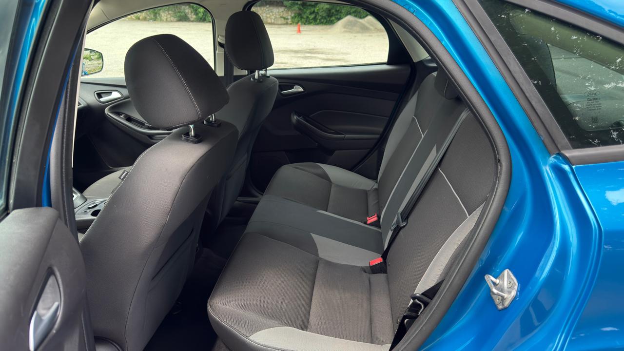 Ford Focus SE Sedan 2013