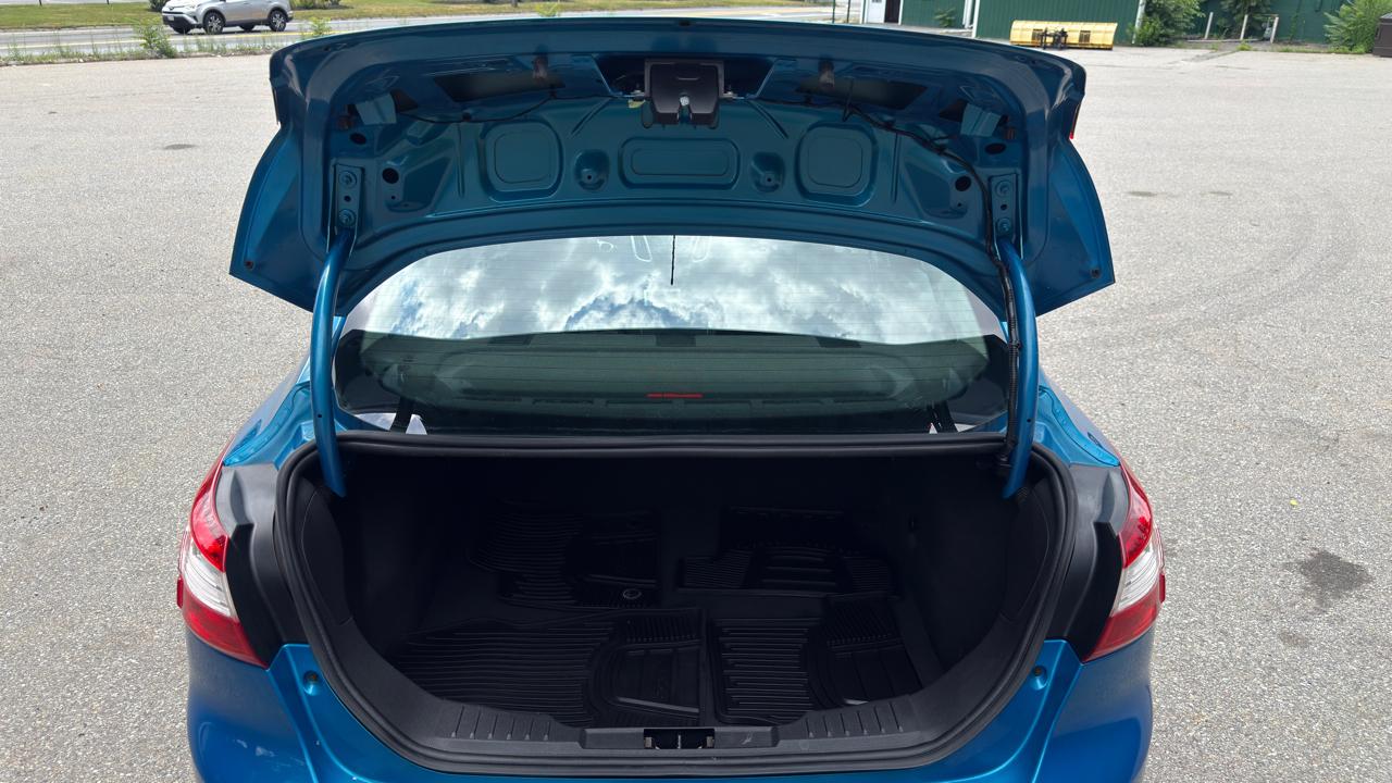 Ford Focus SE Sedan 2013