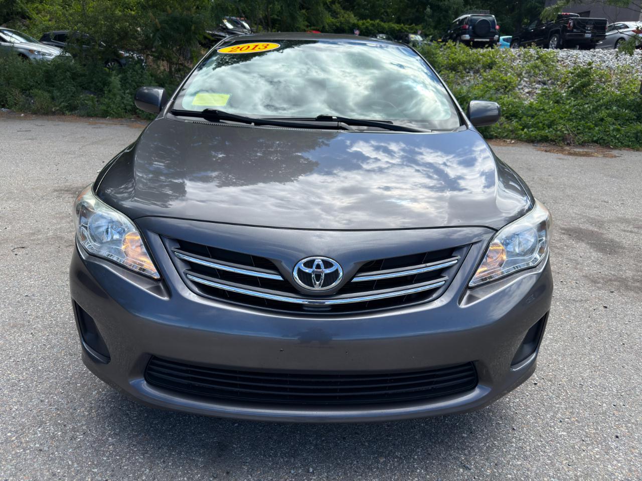 Toyota Corolla LE 4-Speed AT 2013