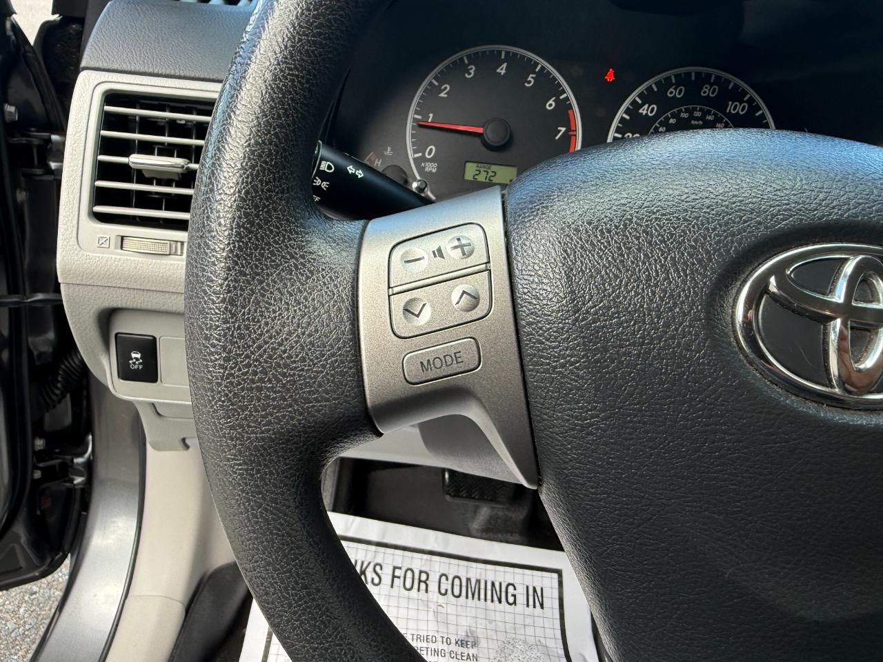 Toyota Corolla LE 4-Speed AT 2013