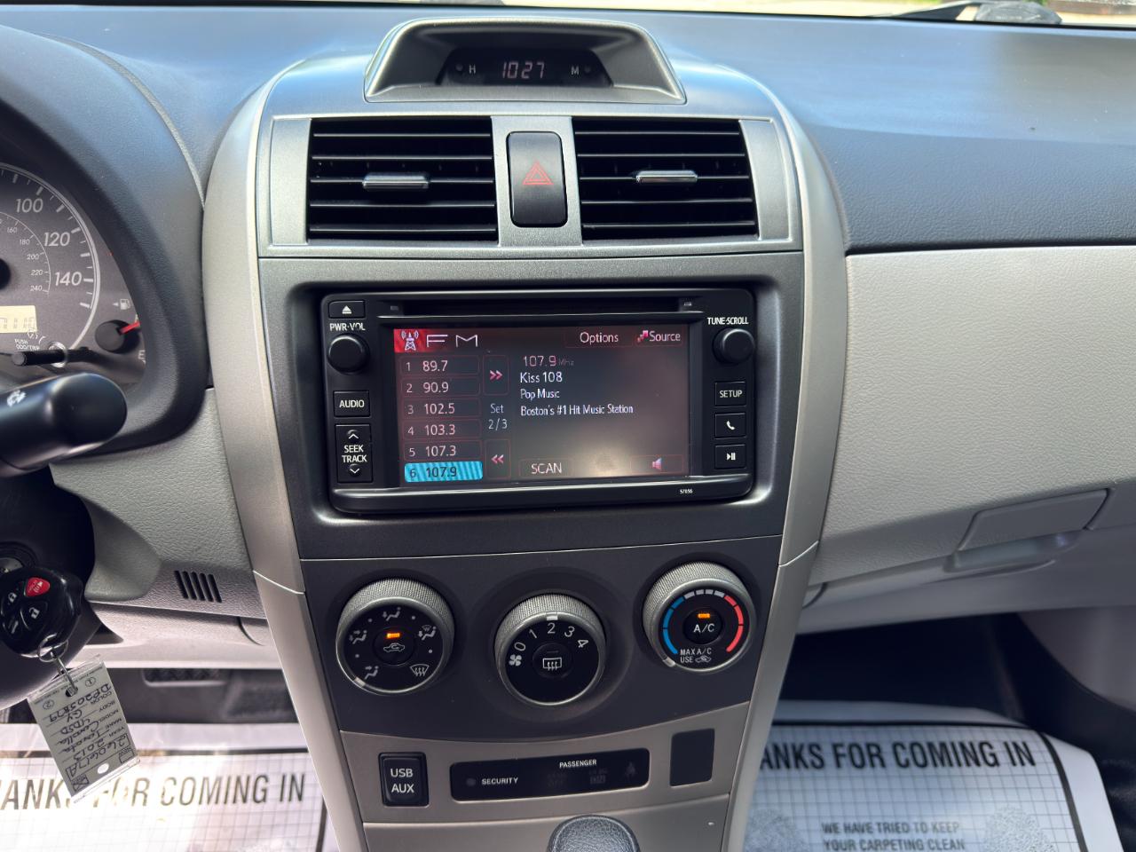 Toyota Corolla LE 4-Speed AT 2013