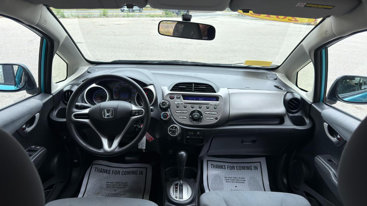 Honda Fit 5-Speed AT 2012