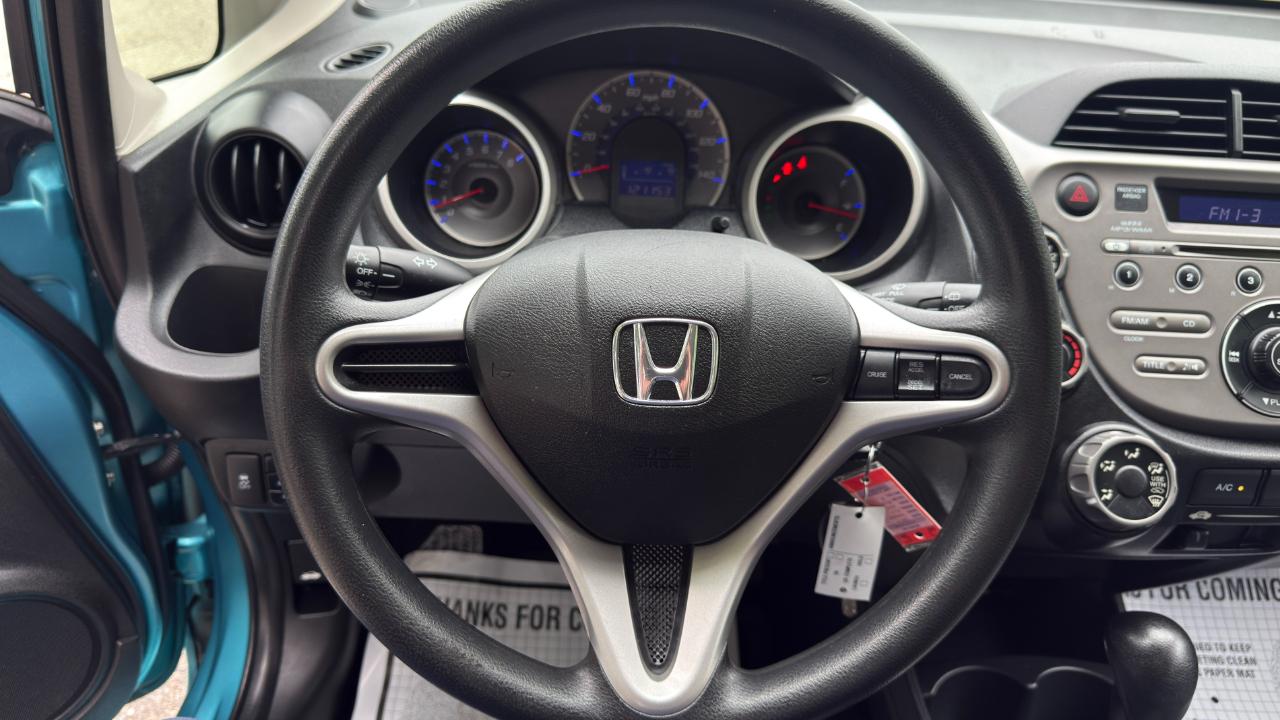 Honda Fit 5-Speed AT 2012