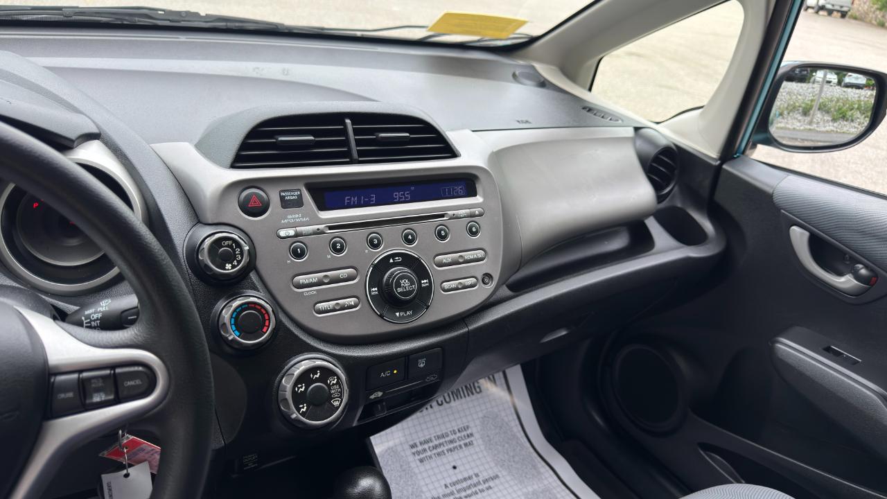Honda Fit 5-Speed AT 2012