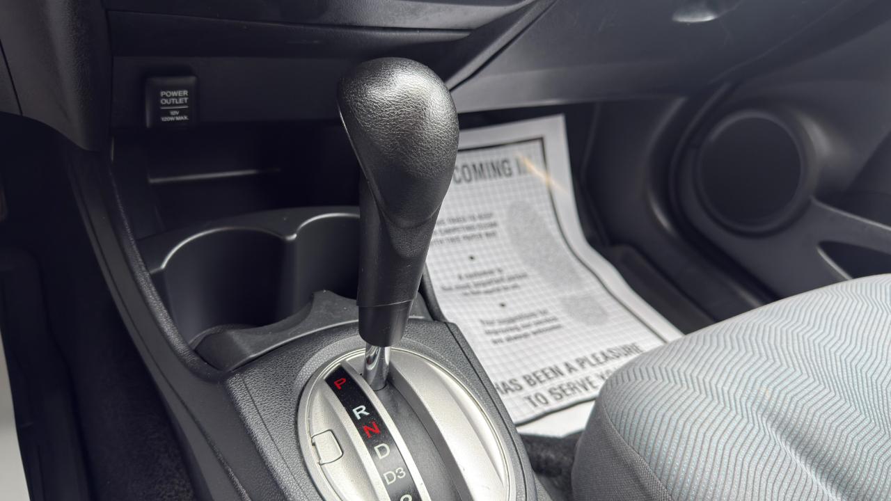 Honda Fit 5-Speed AT 2012