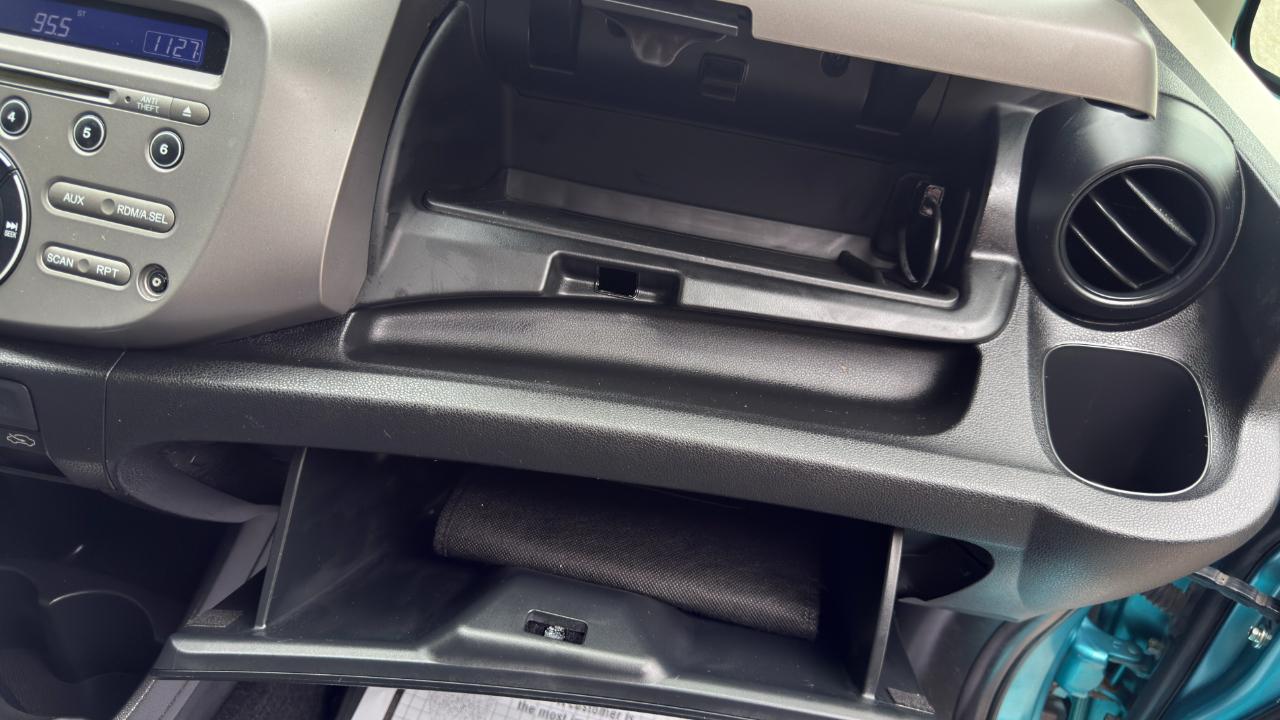 Honda Fit 5-Speed AT 2012