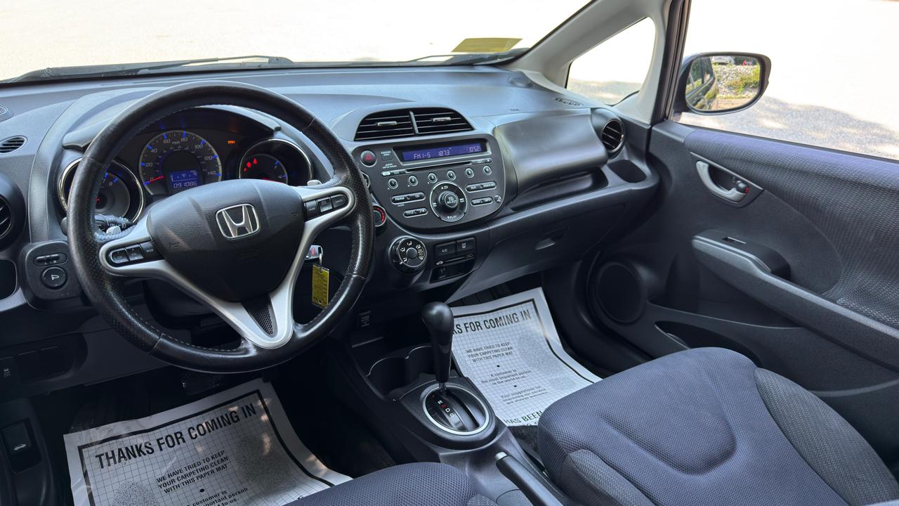 Honda Fit Sport 5-Speed AT 2013