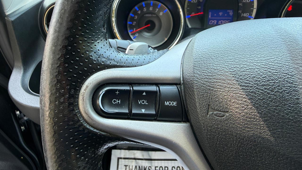 Honda Fit Sport 5-Speed AT 2013