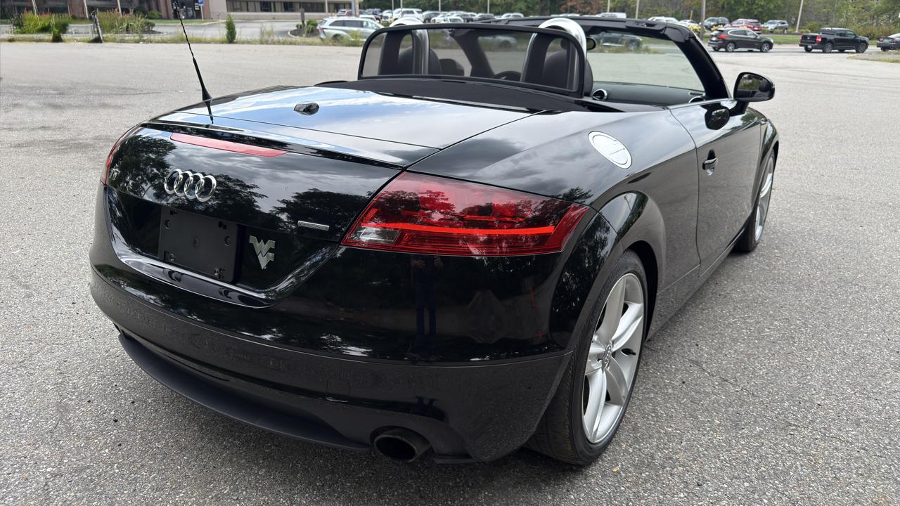 Audi TT 2.0T Roadster quattro S tronic 2012