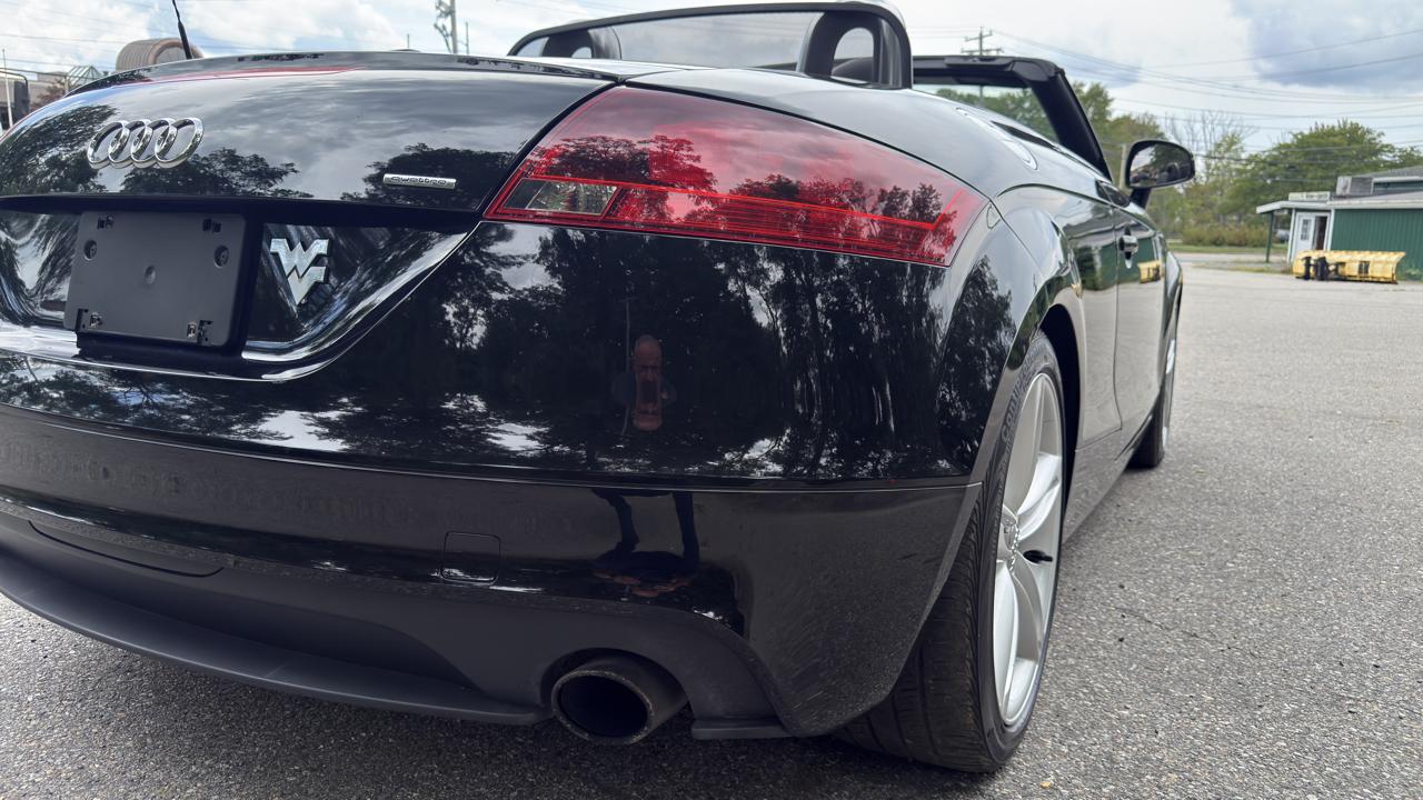 Audi TT 2.0T Roadster quattro S tronic 2012