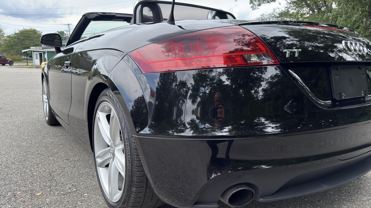 Audi TT 2.0T Roadster quattro S tronic 2012