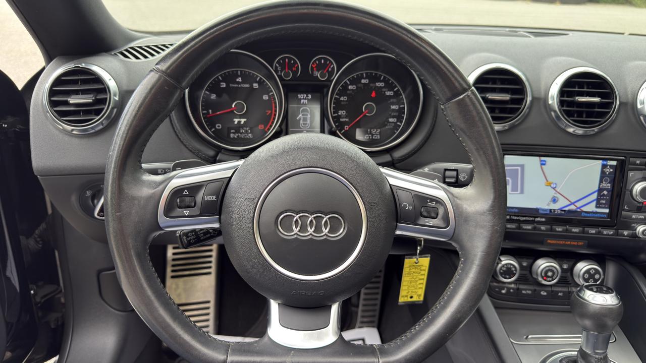 Audi TT 2.0T Roadster quattro S tronic 2012