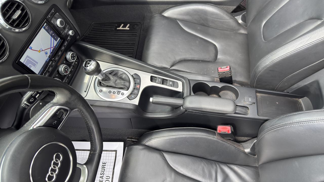 Audi TT 2.0T Roadster quattro S tronic 2012