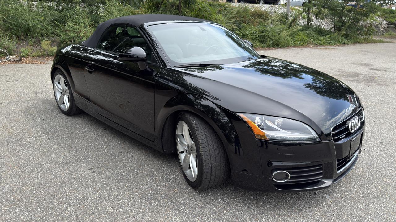 Audi TT 2.0T Roadster quattro S tronic 2012