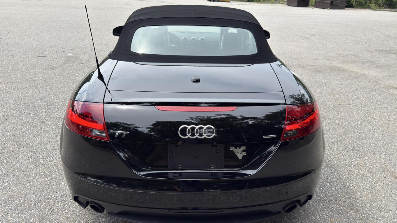 Audi TT 2.0T Roadster quattro S tronic 2012