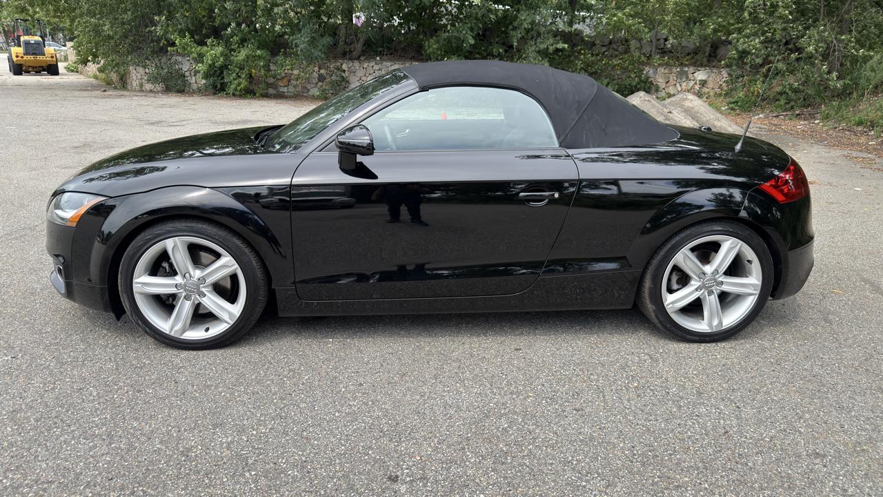 Audi TT 2.0T Roadster quattro S tronic 2012