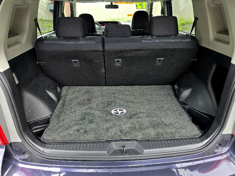 Scion xB Base 4D Wagon 2012 Scion xB Base 4D Wagon 2012