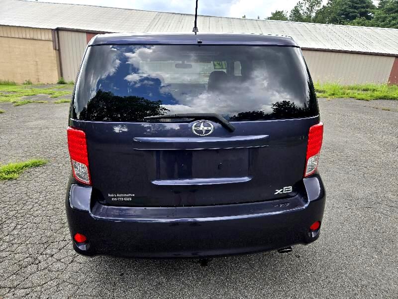 Scion xB Base 4D Wagon 2012 Scion xB Base 4D Wagon 2012